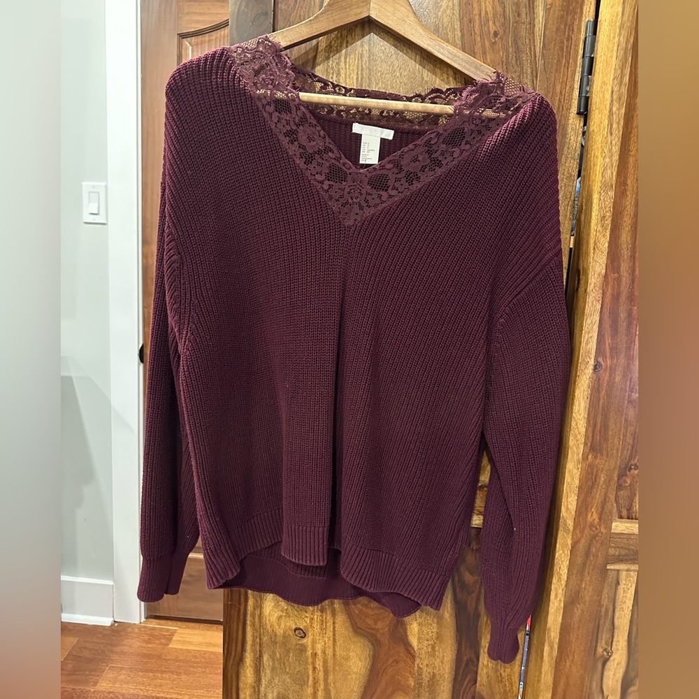 Maroon sweater with lace